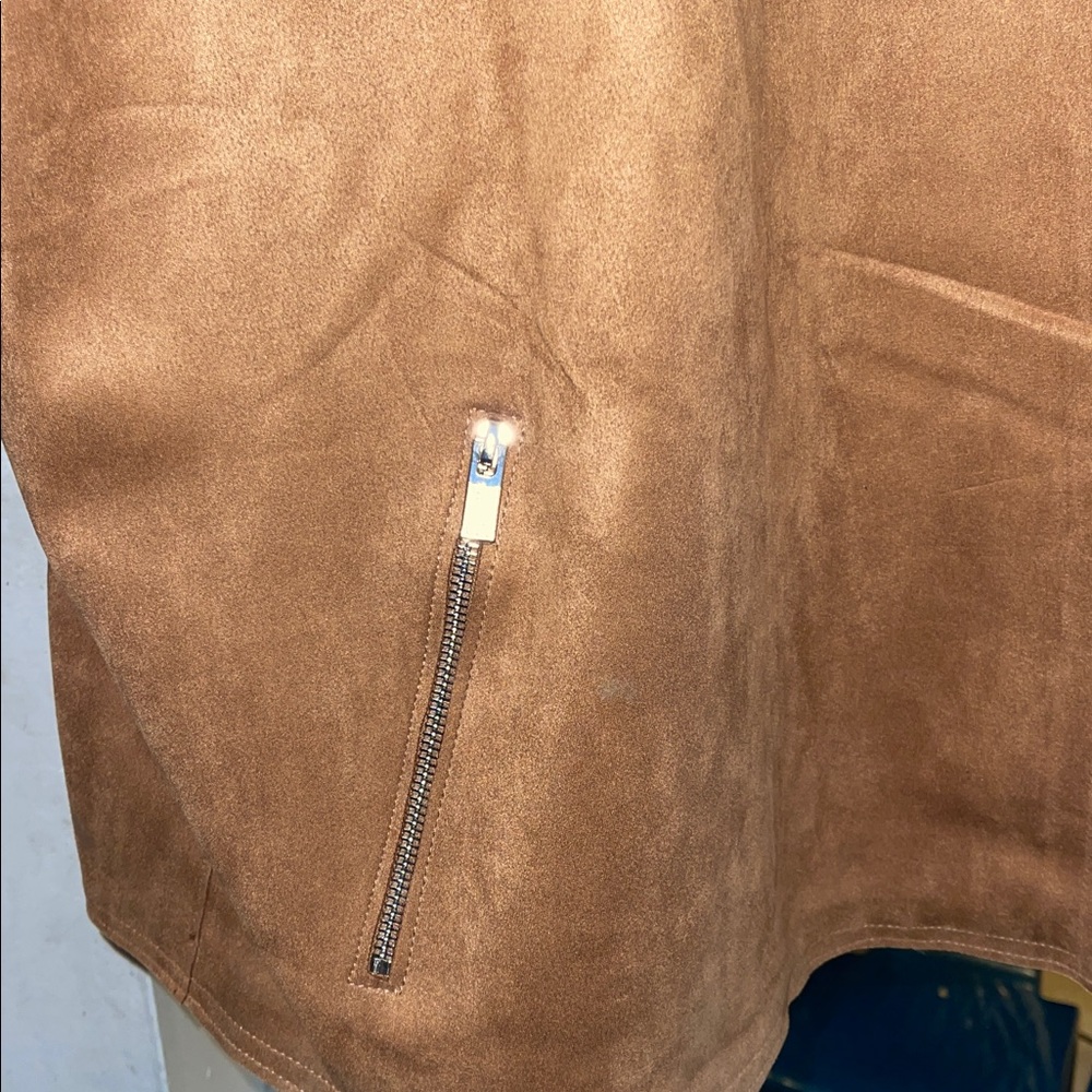 T Tahari Tan Women's Blazer - Picture 3 of 5